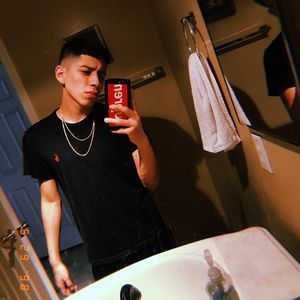 Meet your Posher, Alvaro